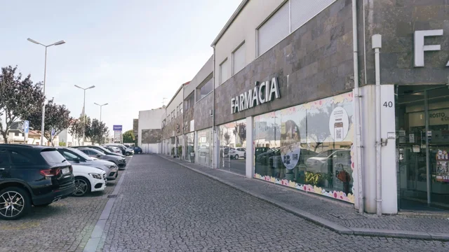 Exterior e acesso à farmácia